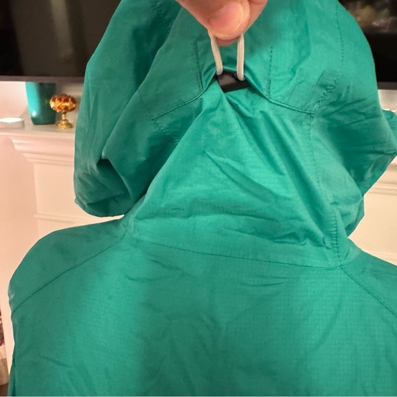 💧 The North Face Venture 2 Waterproof Hooded Rain Jacket — Teal Green (Size XL)💧 - Picture 11 of 16